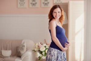 4 Dinge, die Frauen wissen wollen, bevor sie eine Leihmutter werden